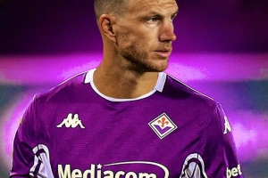 斯基拉：39岁哲科今晚抵达佛罗伦萨，预计明天体检并签约