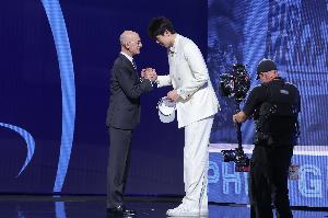 青岛GM：杨瀚森登陆NBA是天赋的兑现 我们没辜负他及其父母的信任