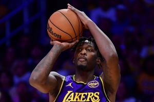 马健：DFS跳出合同让湖人后院起火 湖人续约只能用鸟权做帽上操作