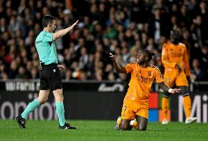 世体：西班牙足协建议提高裁判年薪2%，目前西甲主裁年薪约30万欧