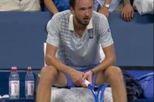 惨！梅德韦杰夫今年四大满贯仅1胜，法网、温网、美网均遭一轮游