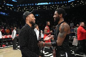 阿里纳斯：利拉德7次最佳阵而欧文3次 前者若在大市场双方没得比