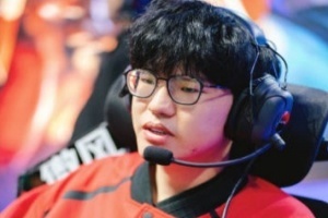 复出的不是很顺利！Jiejie加盟FPX后两战全败