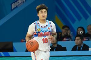 直播吧：北京想要得到赵睿难度不小 大概率需处理范子铭顶薪合同