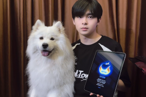 现场打和平精英展示性能？苹果发布会邀请JDG和平精英分部选手伞兵