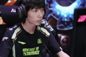 终于赢了！NIP三比二击败FPX晋级八强，同时NIP也赢下今年首个BO5！