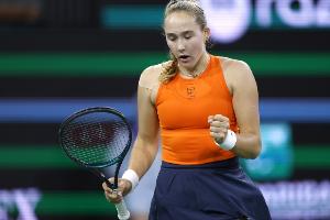 5号种子安德列娃0-2不敌汤森德，止步美网女单32强