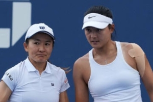 王雅繁/青山修子2-0赢球，晋级美网女双16强