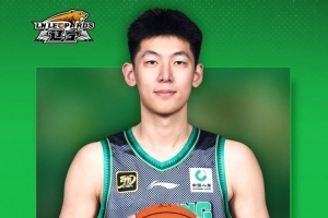 辽宁沈阳三生飞豹篮球俱乐部与张陈治锋完成续约：B类5年