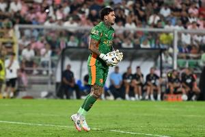 记者：费内巴切1200万欧+奖金再次报价埃德森，曼城要价1500万欧