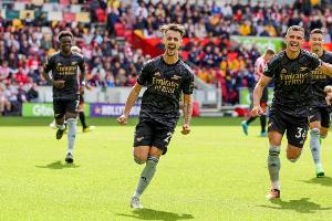 记者：阿森纳中场维埃拉接近加盟汉堡，方式为租借+选择买断