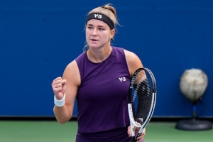 穆霍娃2-1击败科斯狄克，晋级美网女单8强&将战大坂直美