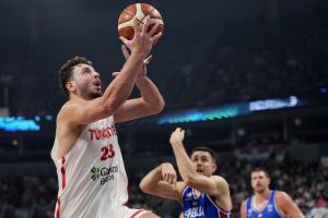 国家荣誉感！欧锦赛战胜塞尔维亚 申京赛后发推：为了我的土耳其