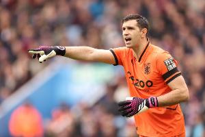 罗马诺：大马丁确实曾接近加盟曼联，但前提是桑乔转会维拉