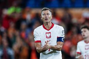 莱万：进球是送给妻子最好的礼物 对荷兰我防德容而今天我更自由