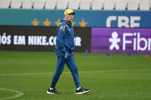 巴西名帅：对外国人执教巴西感到不安 安切洛蒂明年赢不了世界杯