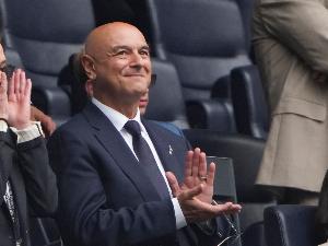 凯恩：说实话没想到列维会离开热刺，他始终是为杰出的主席