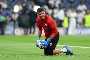 鲁利单场欧冠扑救13+、扑救禁区内射门10+ 近22年欧冠各仅5人做到