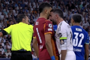 顶牛吃红！马赛门将鲁利：卡瓦哈尔知道自己犯了错，我鼻子有点疼