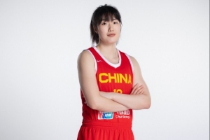 媒体人：罗欣棫想顶上黄思静留下的空缺 下一步需提升处理球能力