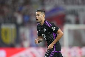 及时雨！其他左后卫均受伤，格雷罗伤愈已参加拜仁赛前最后一练