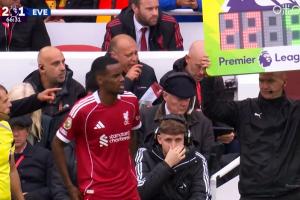 联赛首秀来了！比赛第66分钟，伊萨克对位换下埃基蒂克