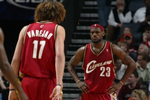 詹姆斯：新秀赛季我在骑士的角色很奇怪 当时打得不是赢球的篮球