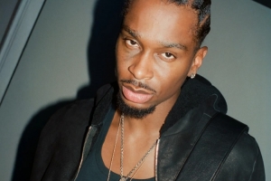 打球不玩虚的！亚历山大：我要做的就是拿下30分 赢球 然后回家