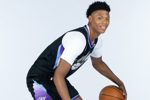 爵士主帅：贝利双膝有肌腱炎症状&无需过度担心 目前不需影像检查