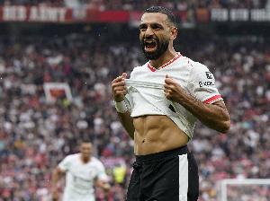 不足巅峰三分之一！33岁萨拉赫身价降至4500万欧 仍领跑同龄球员