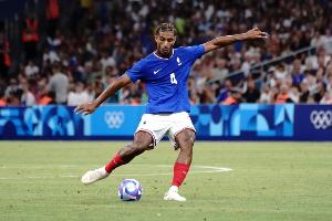 巴代：我出生在巴黎但并非巴黎圣日耳曼球迷，要靠团队防守登贝莱