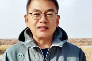 苏群：杜兰特的岁数不能全部承担进攻 申京表现令人惊艳