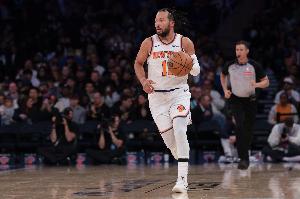 布伦森谈适应新进攻体系：保持清晰思路 在实战中边打边学