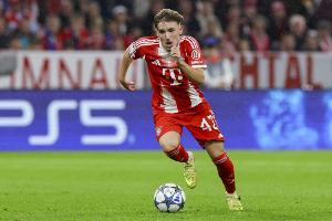 凯恩评价17岁卡尔：他是梦幻般的球员，只要保持努力未来不可限量