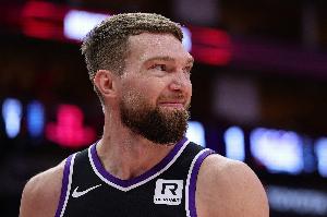 关键补篮2+0准绝杀！小萨赛季首秀9投6中砍下12+12