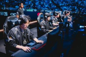 明年怎么说？HLE全员合同将在2025年底到期，Peanut去服兵役