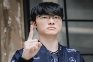 这就是Faker的含金量吗？带Doran和带Zeus都杀入决赛