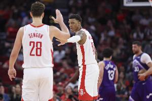 曾令旭：火箭这运动能力太爆炸了 今天可能是化学反应最好的一场