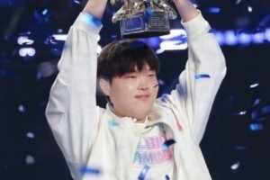 爆料人：HLE去年11月中当来lpl询价bin 因为是核心人物又价高所以没谈成