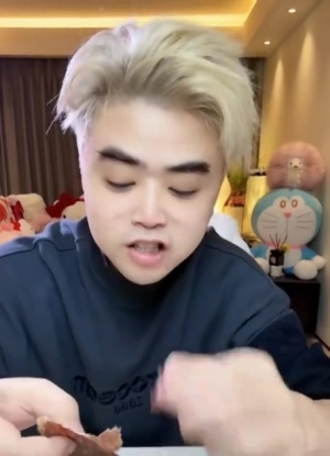 朱开：哥哥要是不打挺可惜的 18号之前只会有续约 不续约就进池子