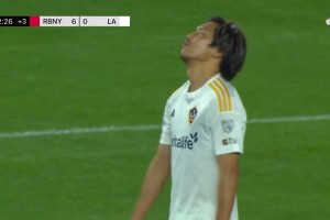 门将要爆粗了！山根视来在大联盟上演匪夷所思乌龙