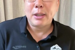 刘建宏评杨泽翔送点：不喜欢&不会玩身体对抗还踢什么球？！