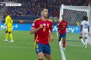 西班牙2-0法国！奥亚萨瓦尔妙传助攻！梅里诺不停球冷静打门得手