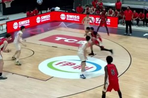 单场送出8盖帽！郇斯楠能成长为中国男篮的内线答案吗