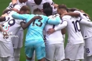 永远的热刺队长！你没注意到的孙兴慜：完美的领导力！