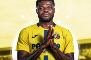 官宣！前阿森纳后腰正式加盟黄潜，一起欣赏托马斯个人集锦