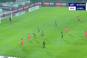 太无私了！苏超南京球员这一下，若是选择打门结果是否会更好？