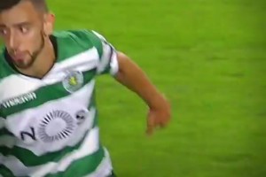 养眼！火爆外网的阿尔巴尼亚欧冠女主持，不得不说真好看